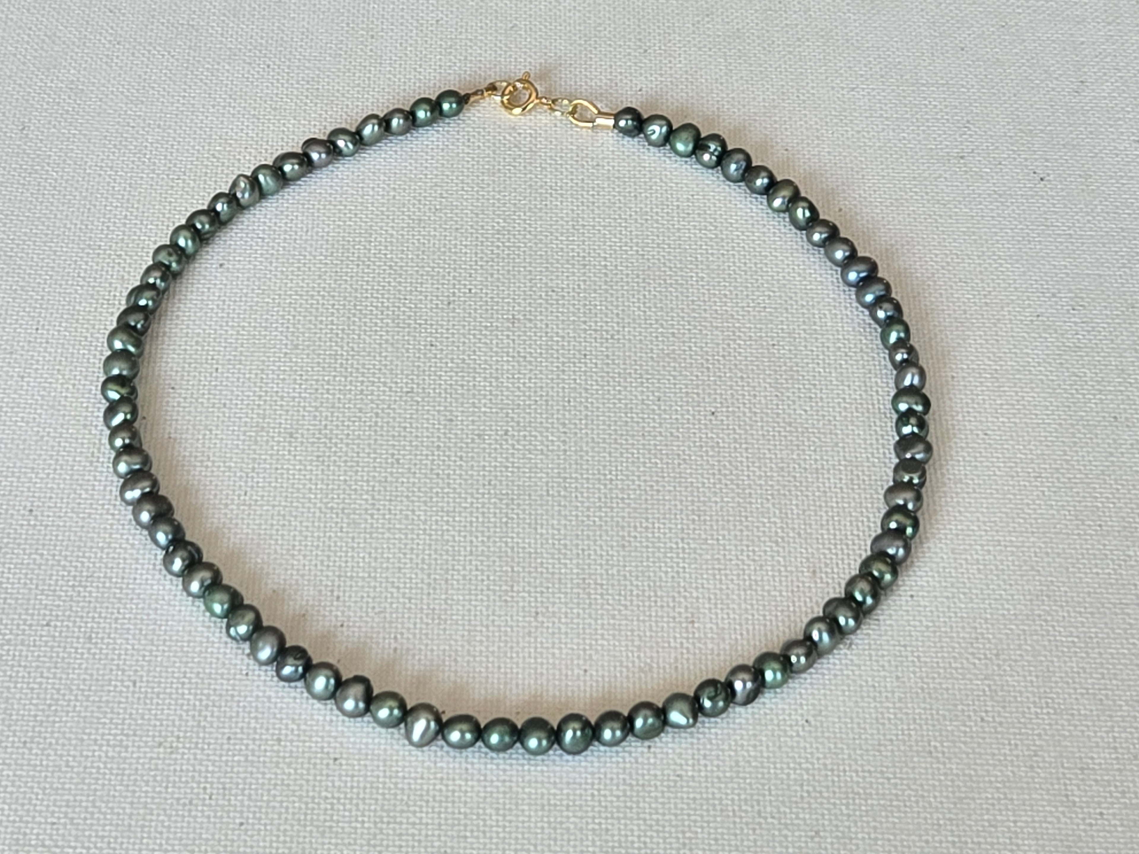 Athena's Pearl Choker