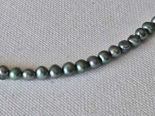 Athena's Pearl Choker